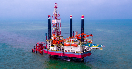 新勝利一號(hào)鉆井平臺(tái)塢檢修理項(xiàng)目