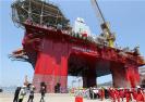 中集來福士“仙境煙臺(tái)”號(hào)鉆井平臺(tái)啟航